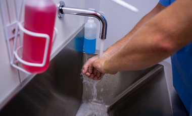 SHBBINF001 Maintain infection control standards