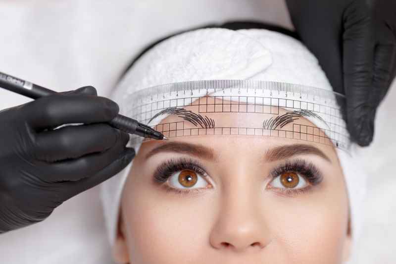 What to Expect From Permanent Makeup Training in the Sunshine Coast